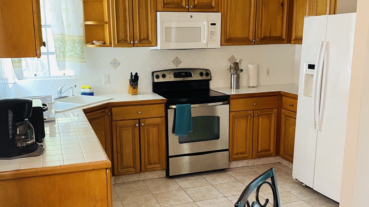 Photo of Kitchen in Leeward Settlement
