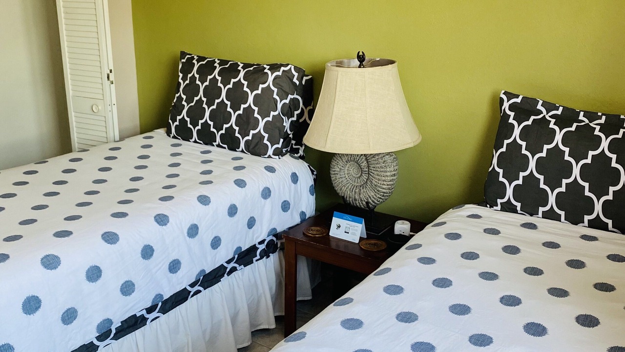 Photo of Bedroom in Leeward Settlement