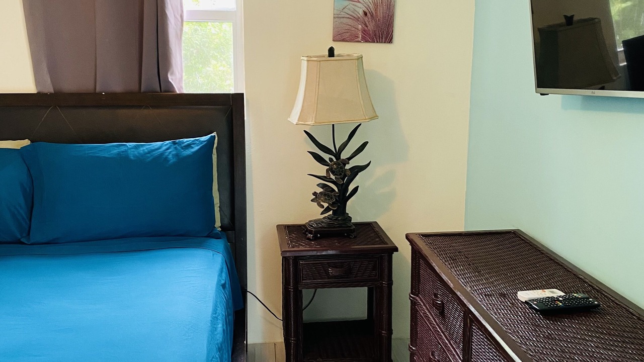 Photo of Bedroom in Leeward Settlement