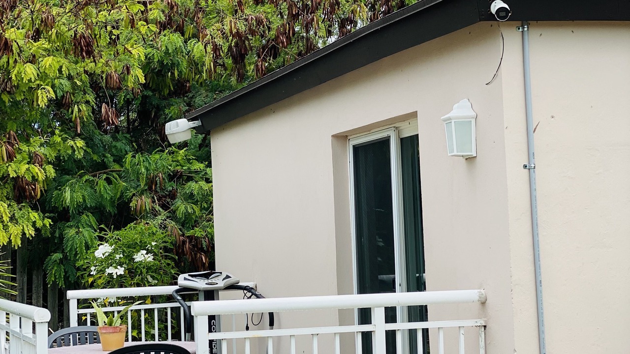 Photo of Outdoor in Leeward Settlement