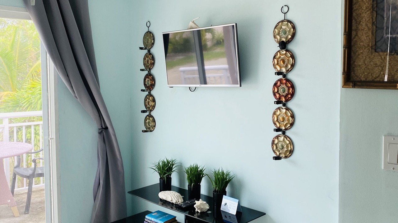 Photo of Livingroom in Leeward Settlement