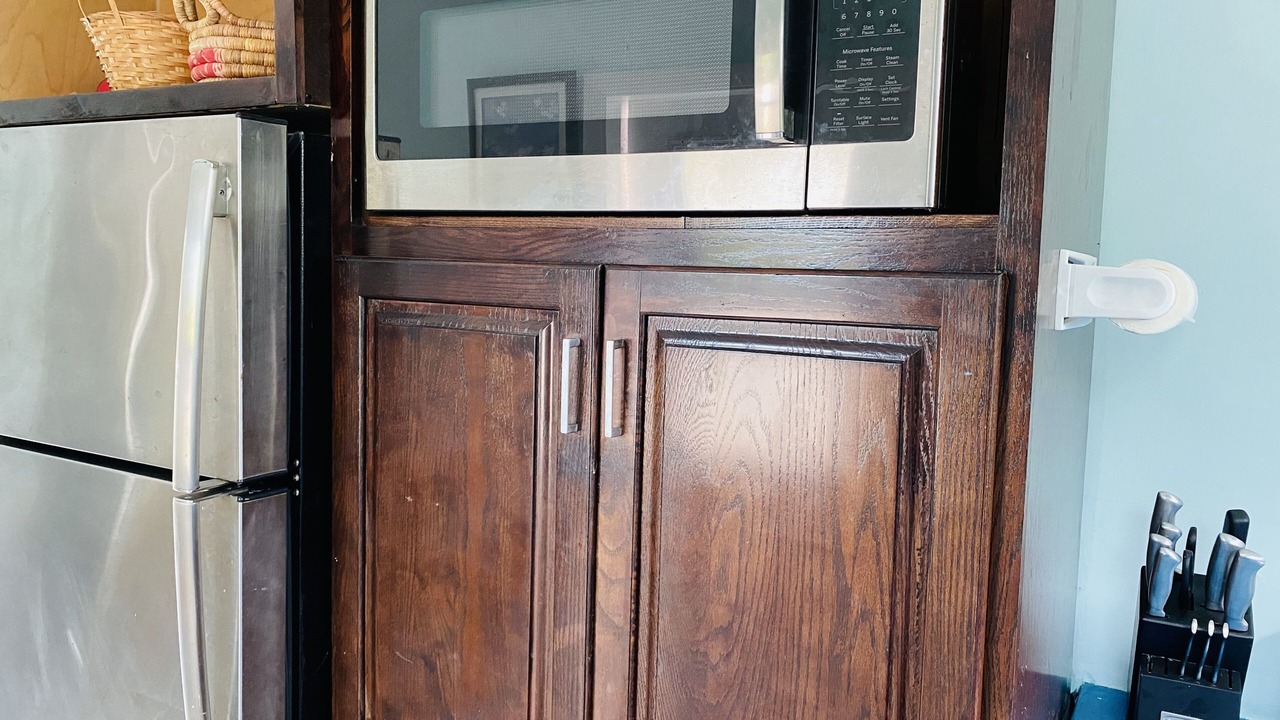 Photo of Kitchen in Leeward Settlement