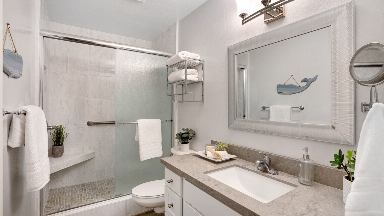 Photo of Bathroom in Pajaro Dunes