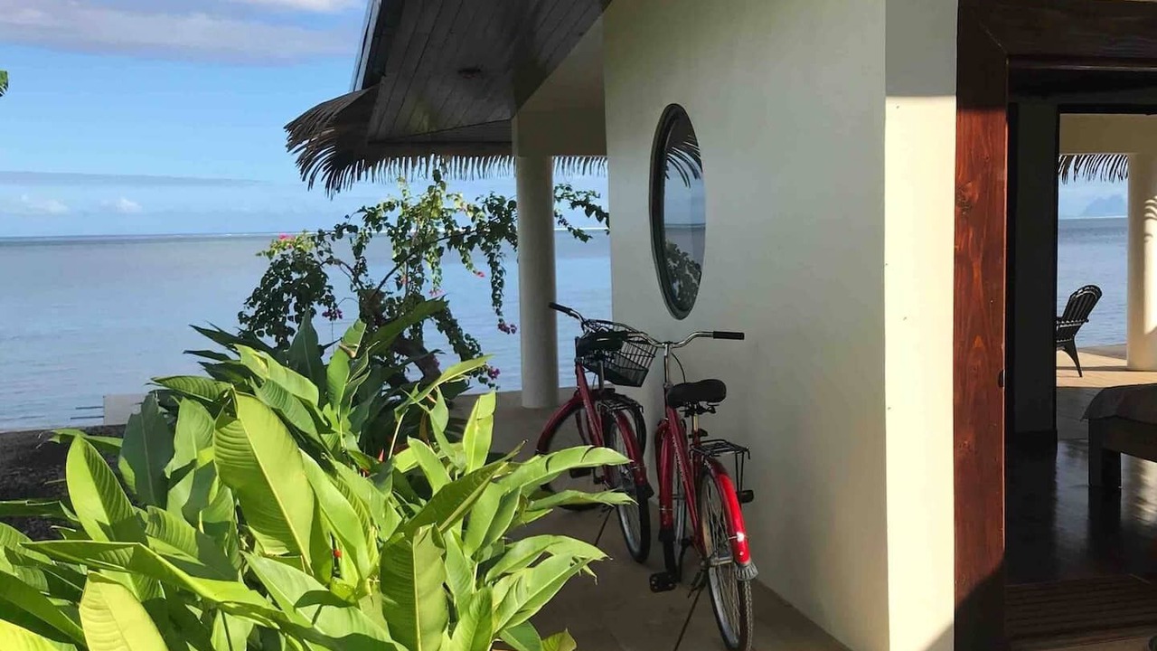 Photo of Outdoor in Teahupoo