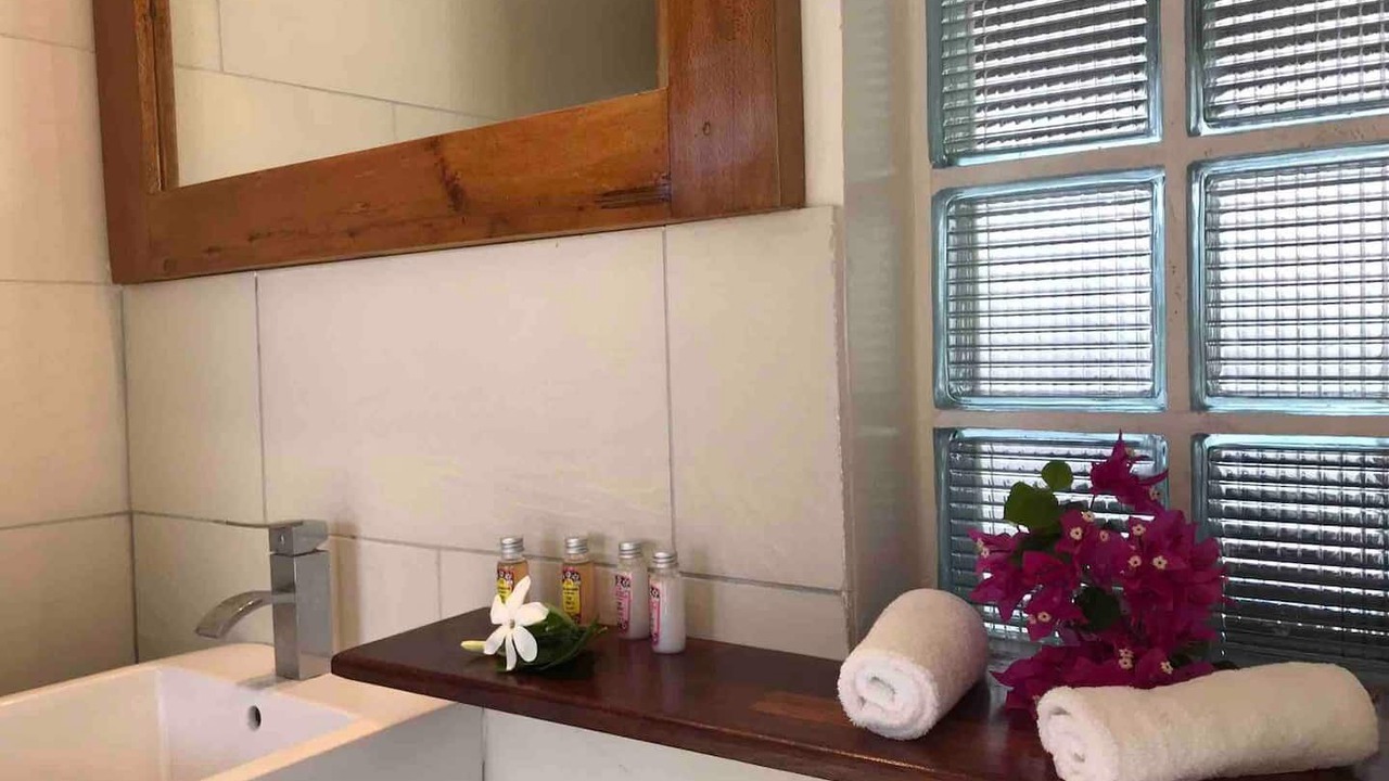 Photo of Bathroom in Teahupoo