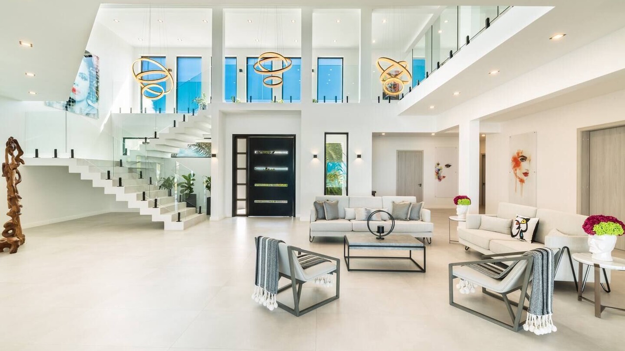 Photo of Livingroom in Juba Sound