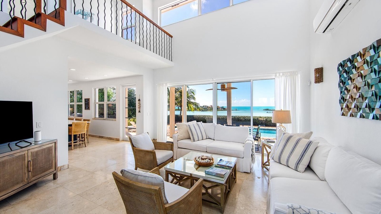 Photo of Livingroom in Ocean Point