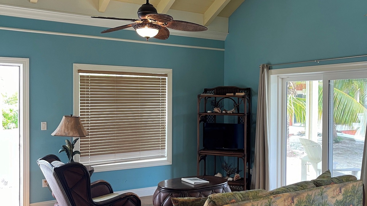 Photo of Livingroom in Sandy Point
