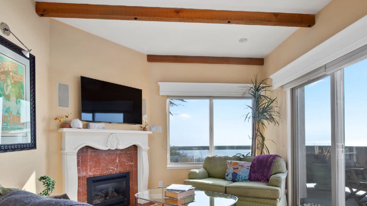 Photo of Livingroom in Rio del Mar