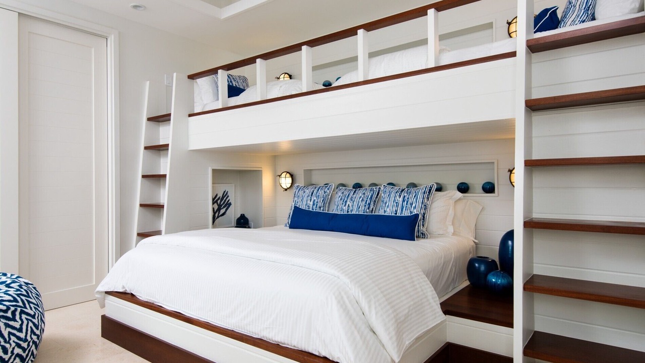 Photo of Bedroom in Leeward Settlement