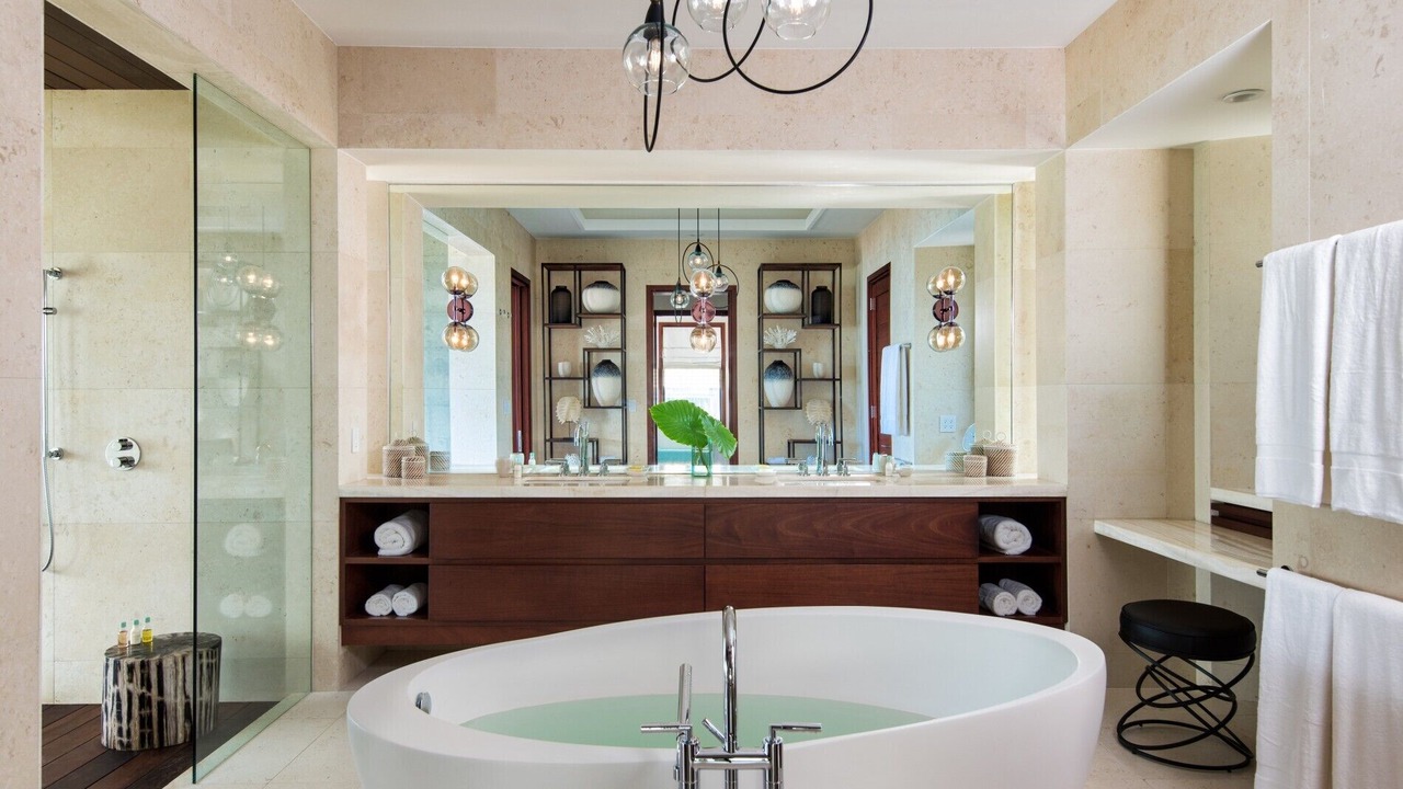 Photo of Bathroom in Leeward Settlement