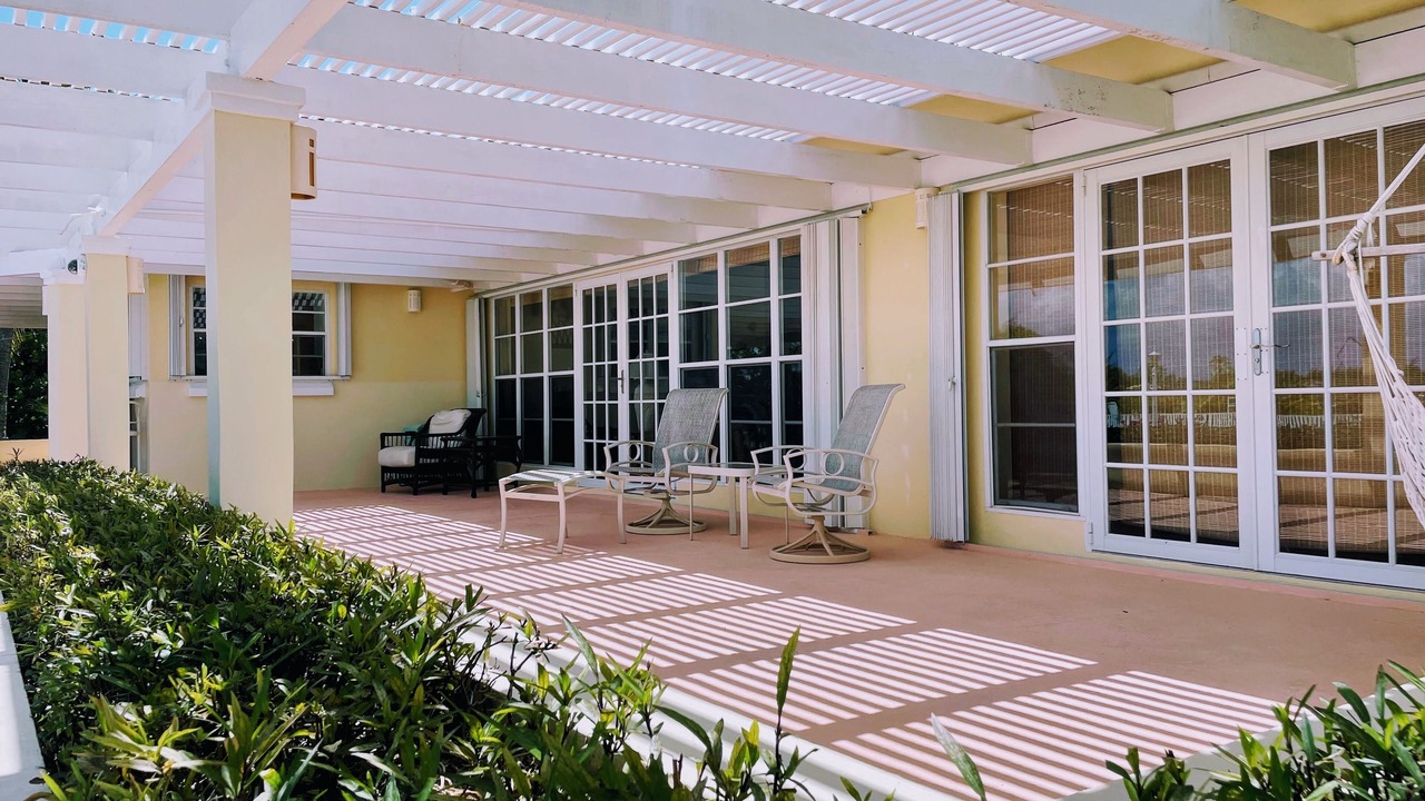 Photo of Patio Balcony in Leeward Settlement