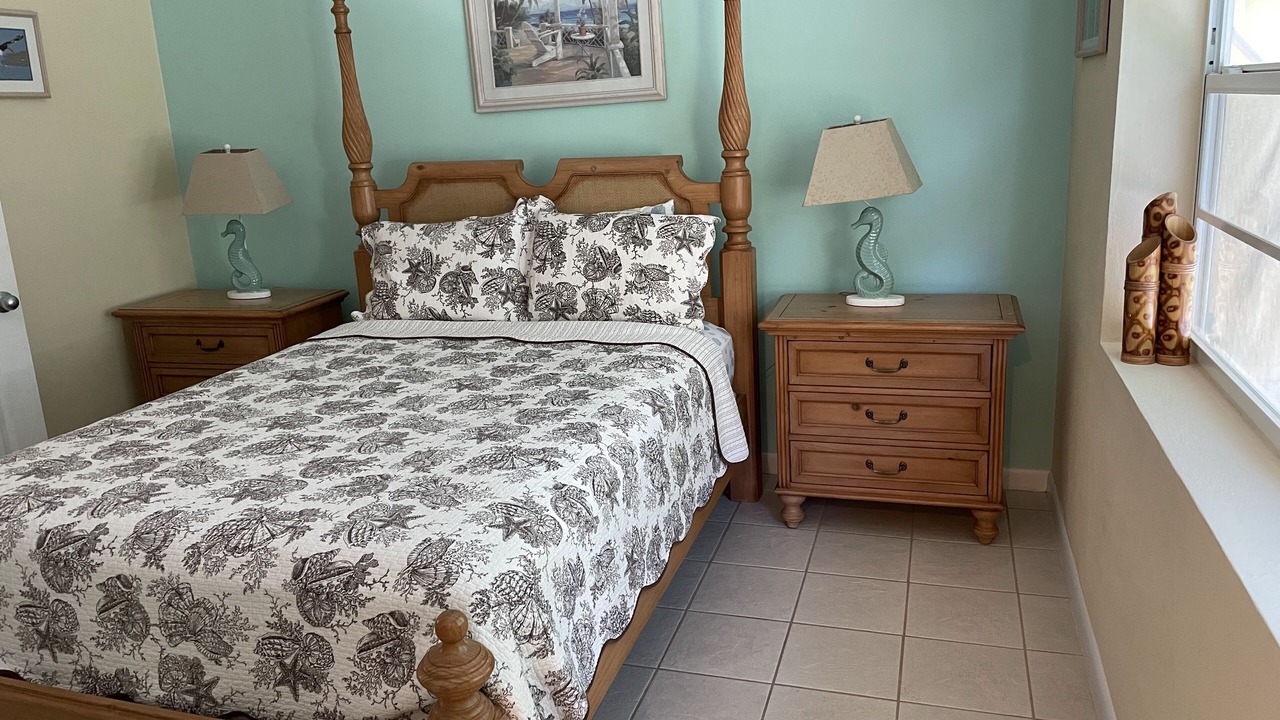 Photo of Bedroom in Leeward Settlement