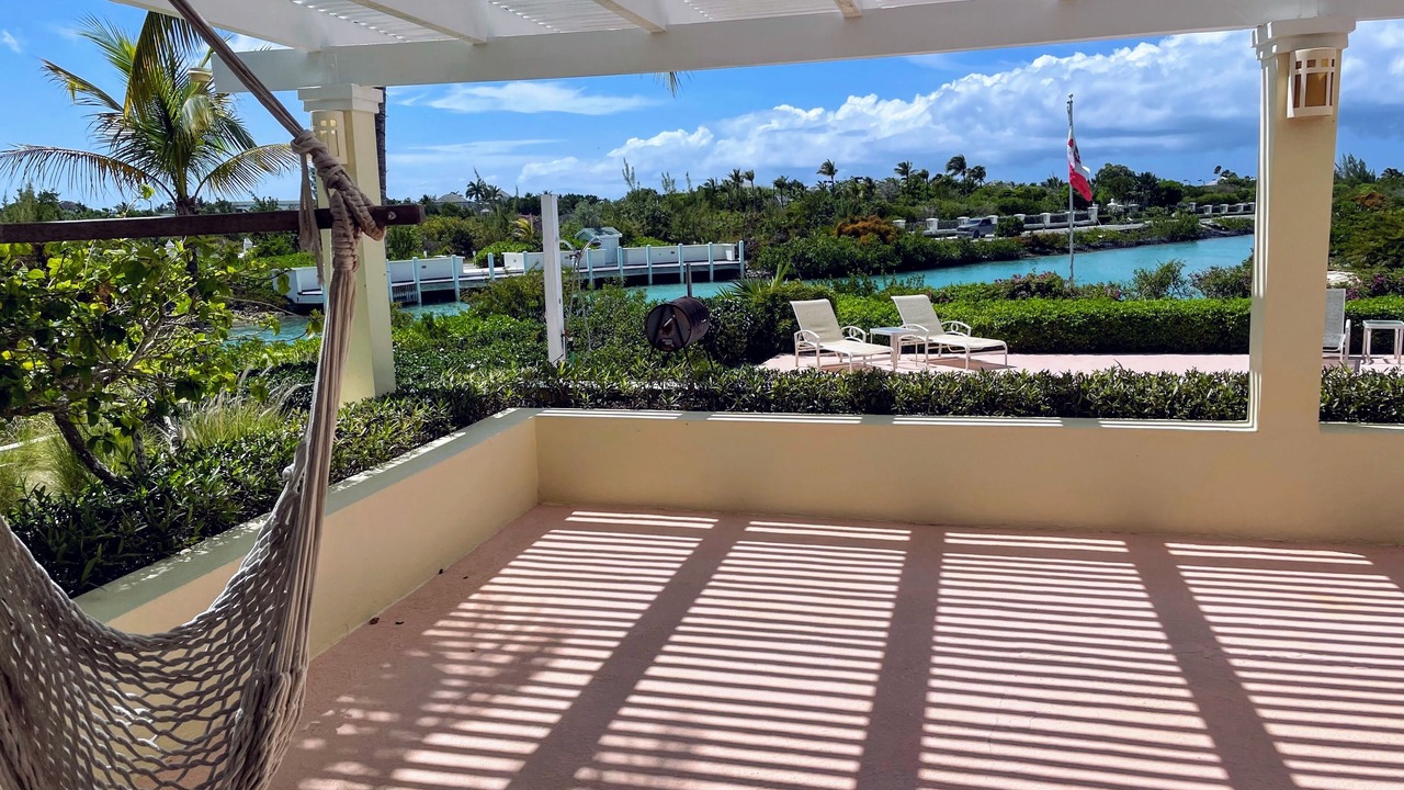 Photo of Patio Balcony in Leeward Settlement