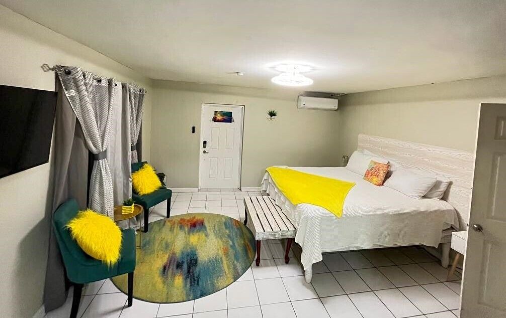 Photo of Bedroom in Cockburn Town