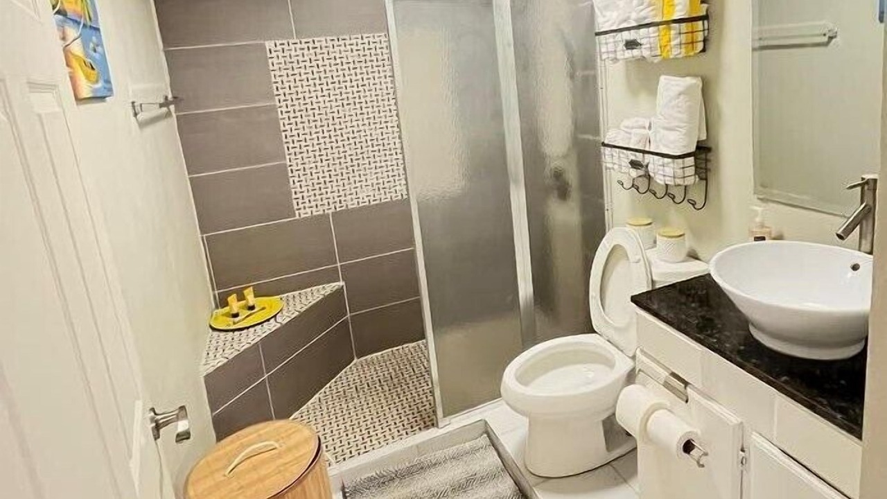 Photo of Bathroom in Cockburn Town