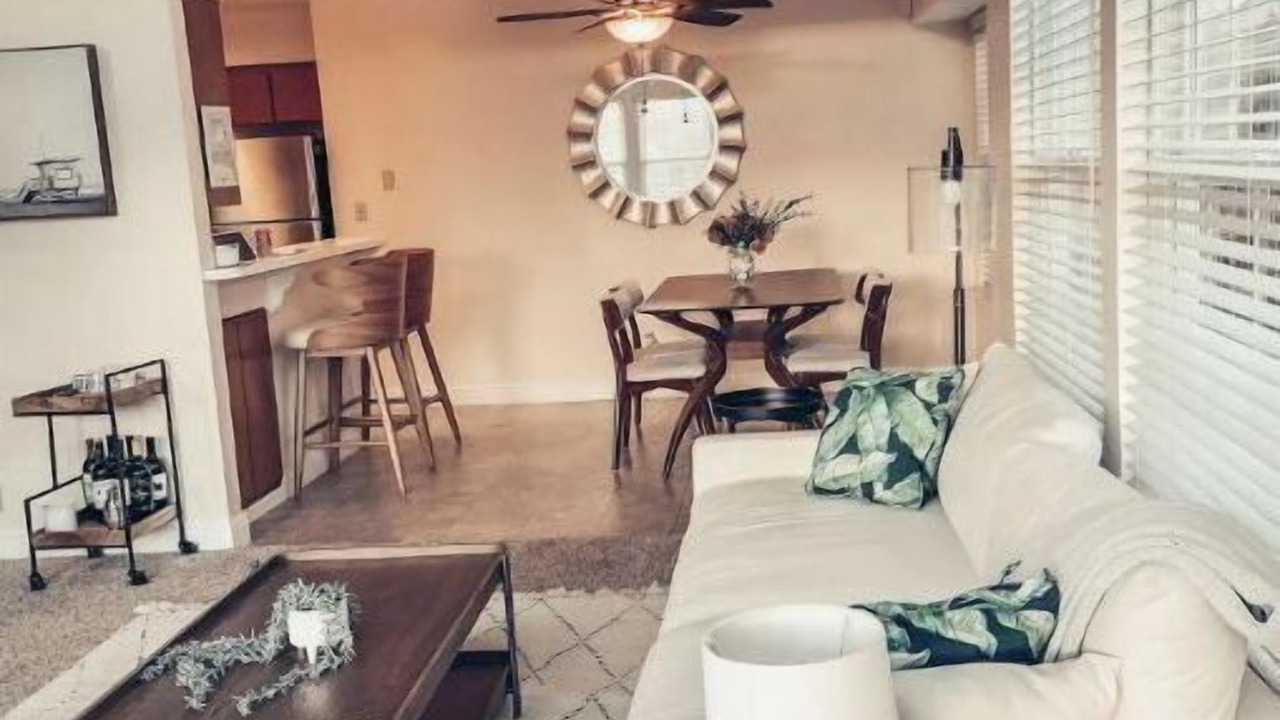Photo of Livingroom in Seabright