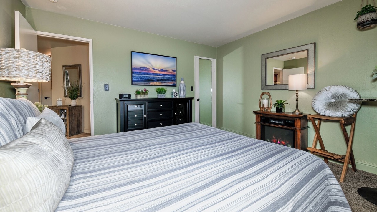 Photo of Bedroom in Pajaro Dunes