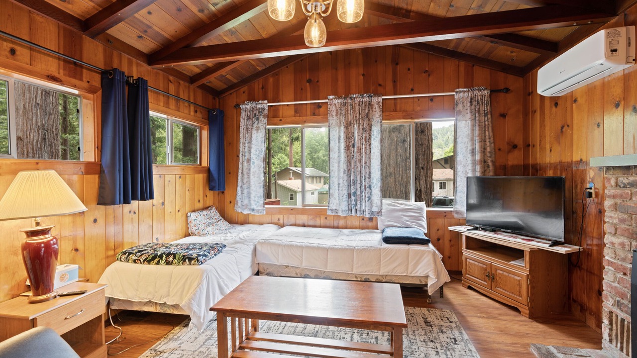 Photo of Bedroom in Boulder Creek
