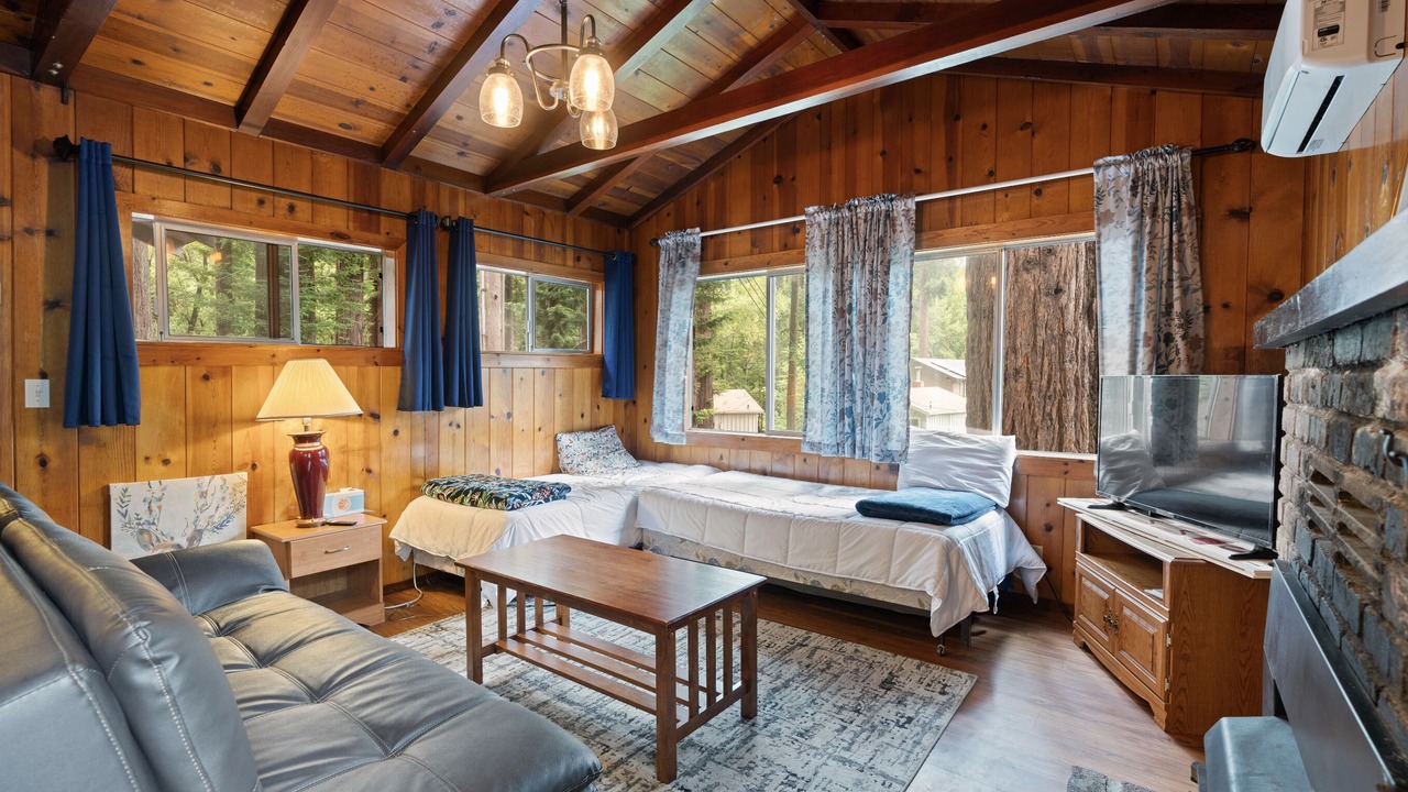 Photo of Bedroom in Boulder Creek