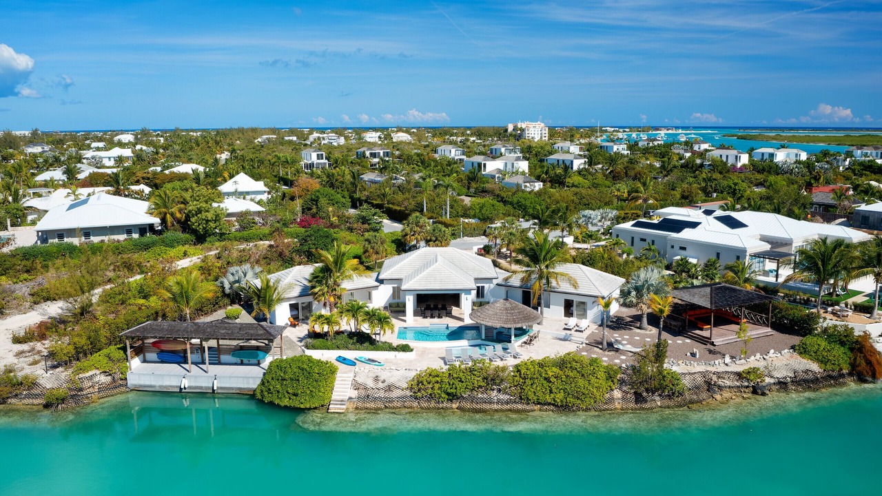 Photo of Outdoor in Leeward Settlement