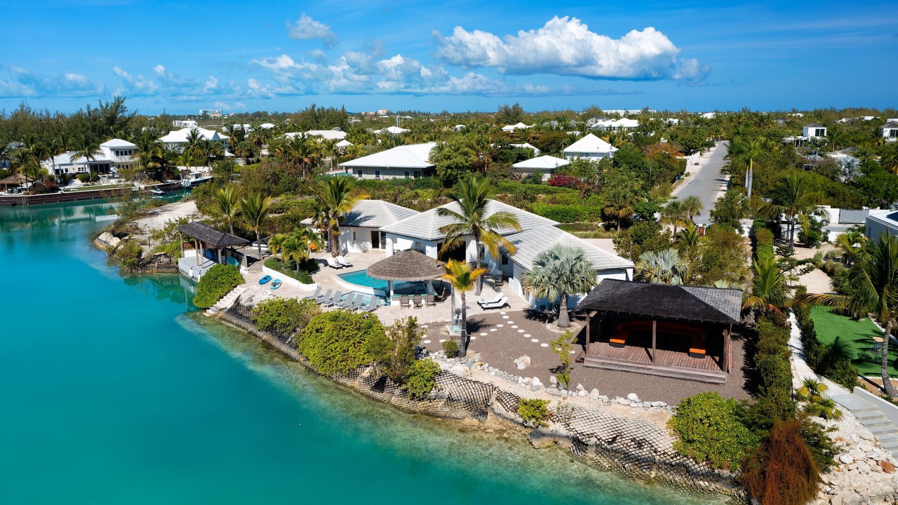 Photo of Outdoor in Leeward Settlement