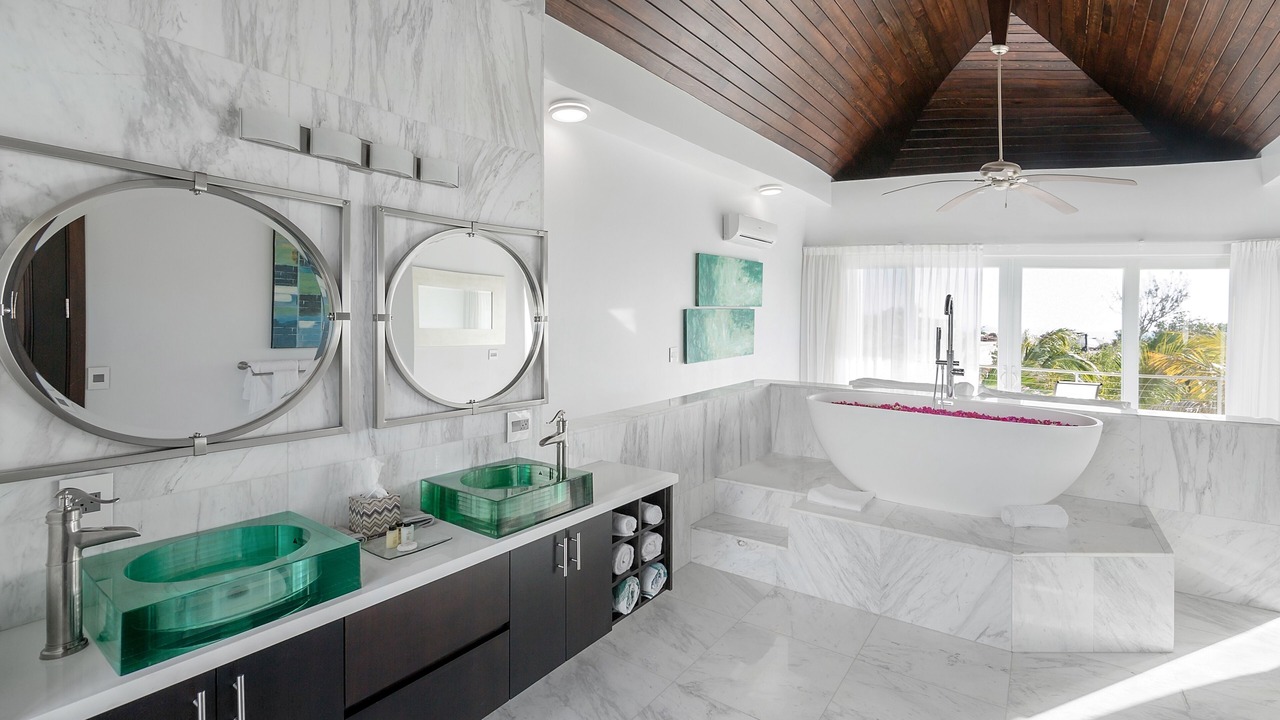 Photo of Bathroom in Ocean Point