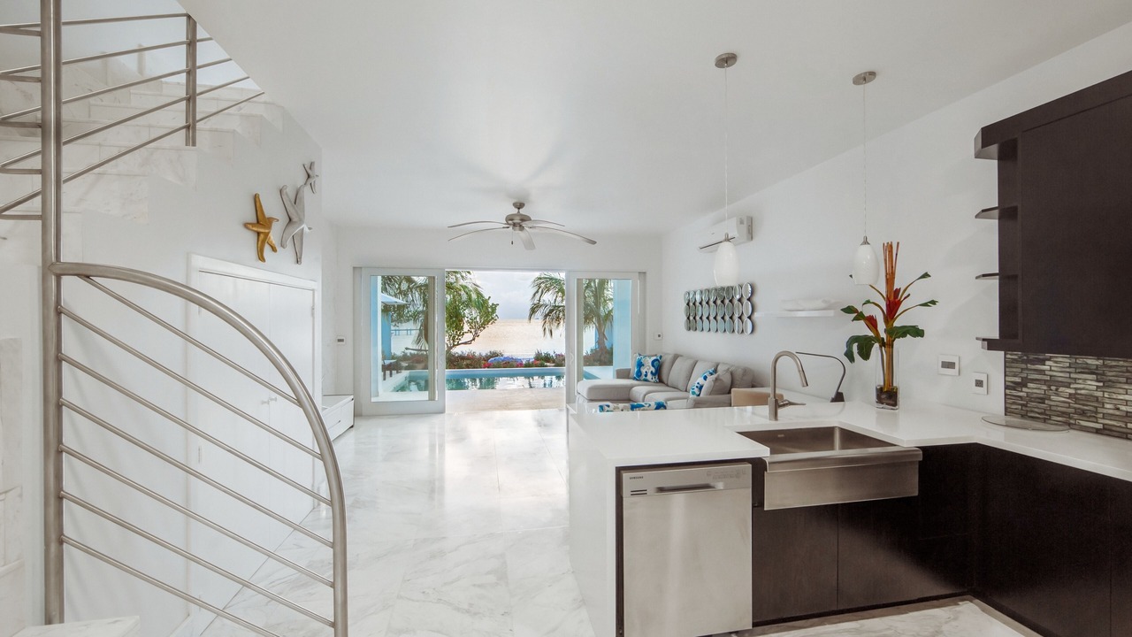Photo of Livingroom in Ocean Point