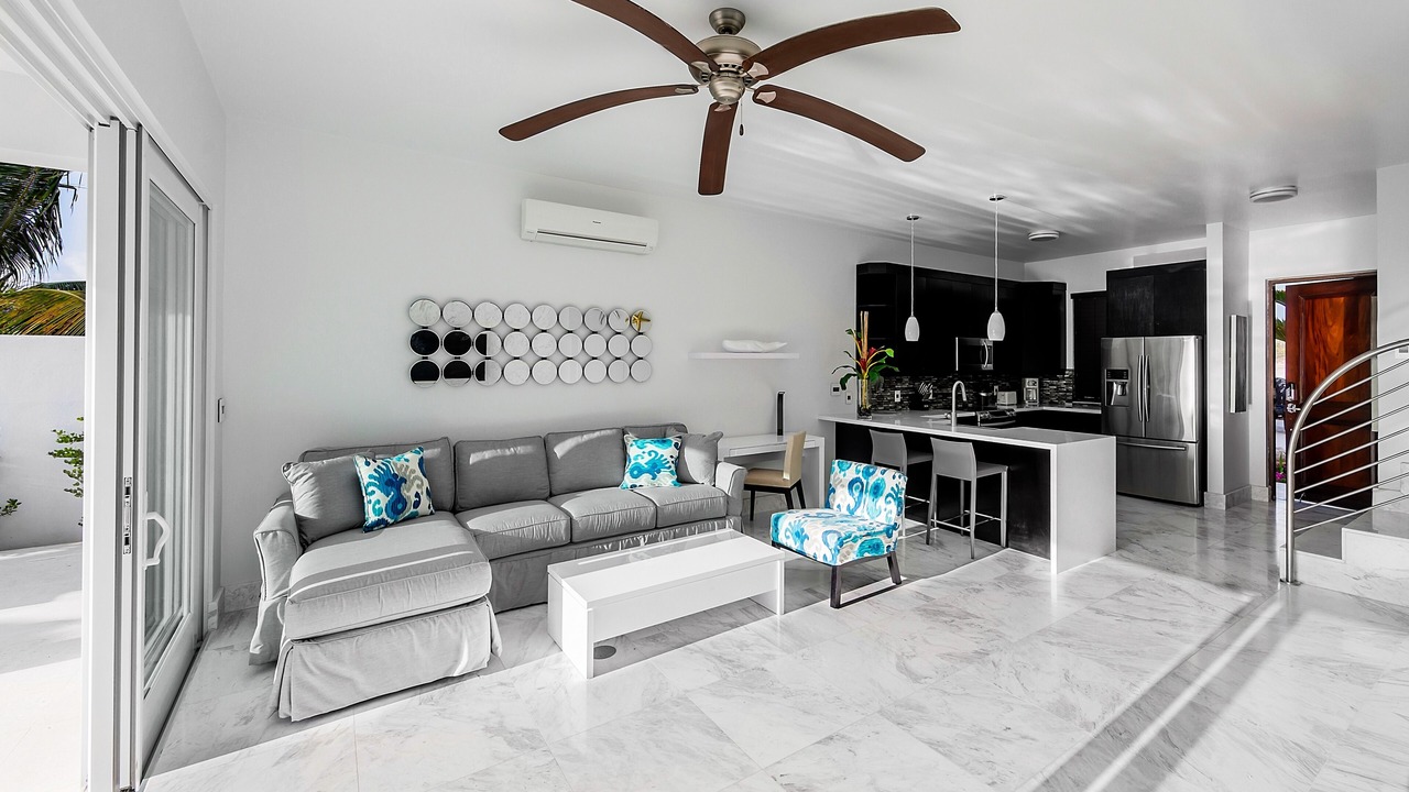 Photo of Livingroom in Ocean Point