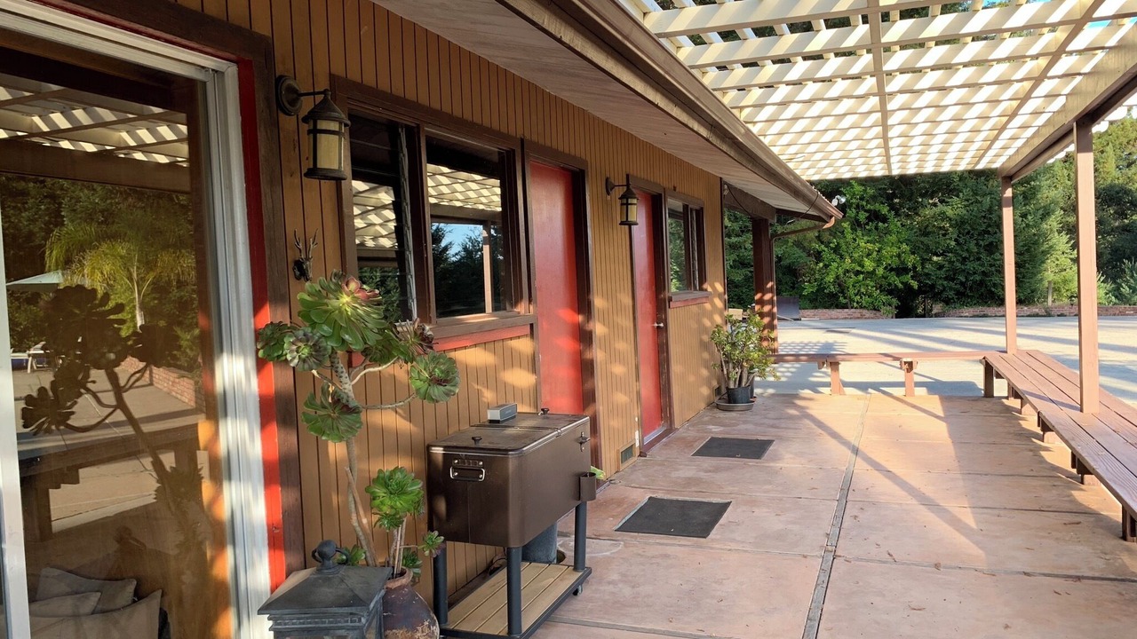 Photo of Patio Balcony in Ben Lomond