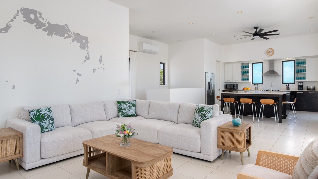 Photo of Livingroom in Leeward Settlement