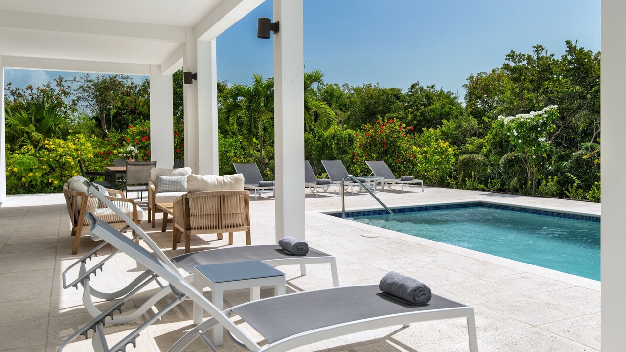 Photo of Outdoor in Leeward Settlement