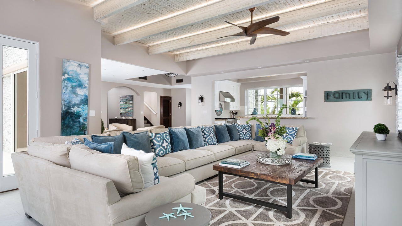 Photo of Livingroom in Ocean Point