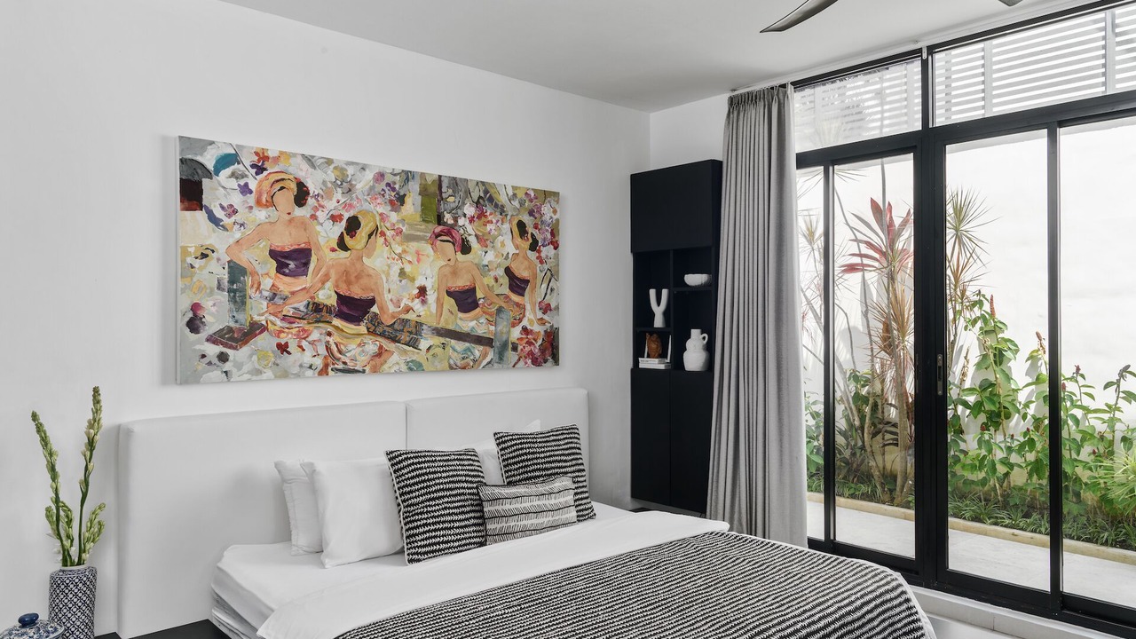 Photo of Bedroom in Sunset Road