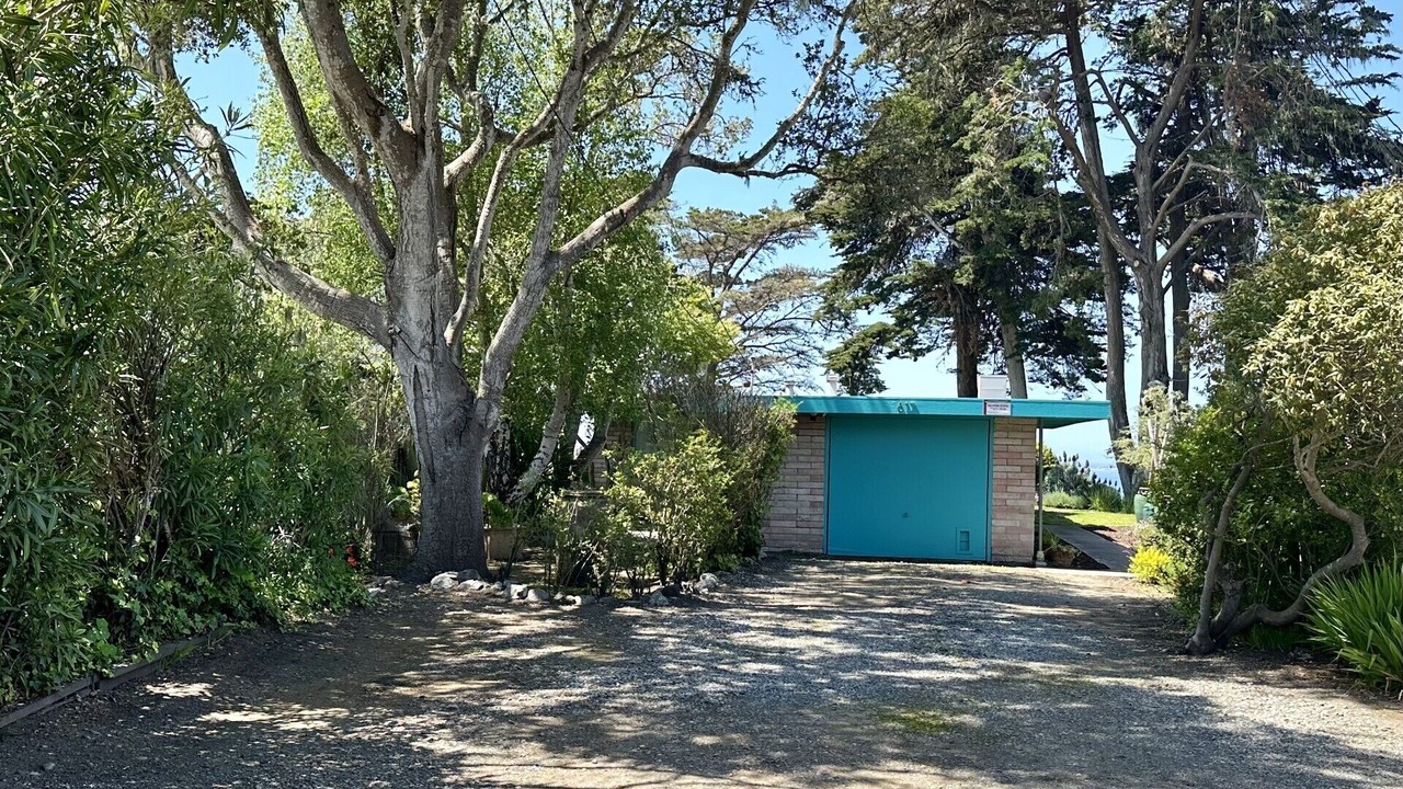 Photo of Others in Aptos