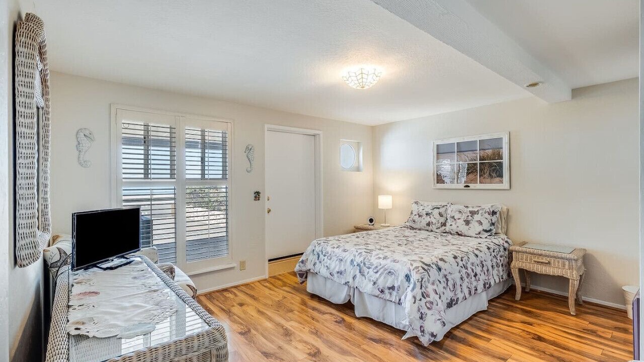 Photo of Bedroom in Rio del Mar