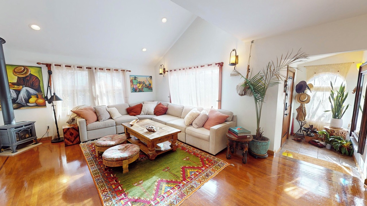 Photo of Livingroom in Seabright