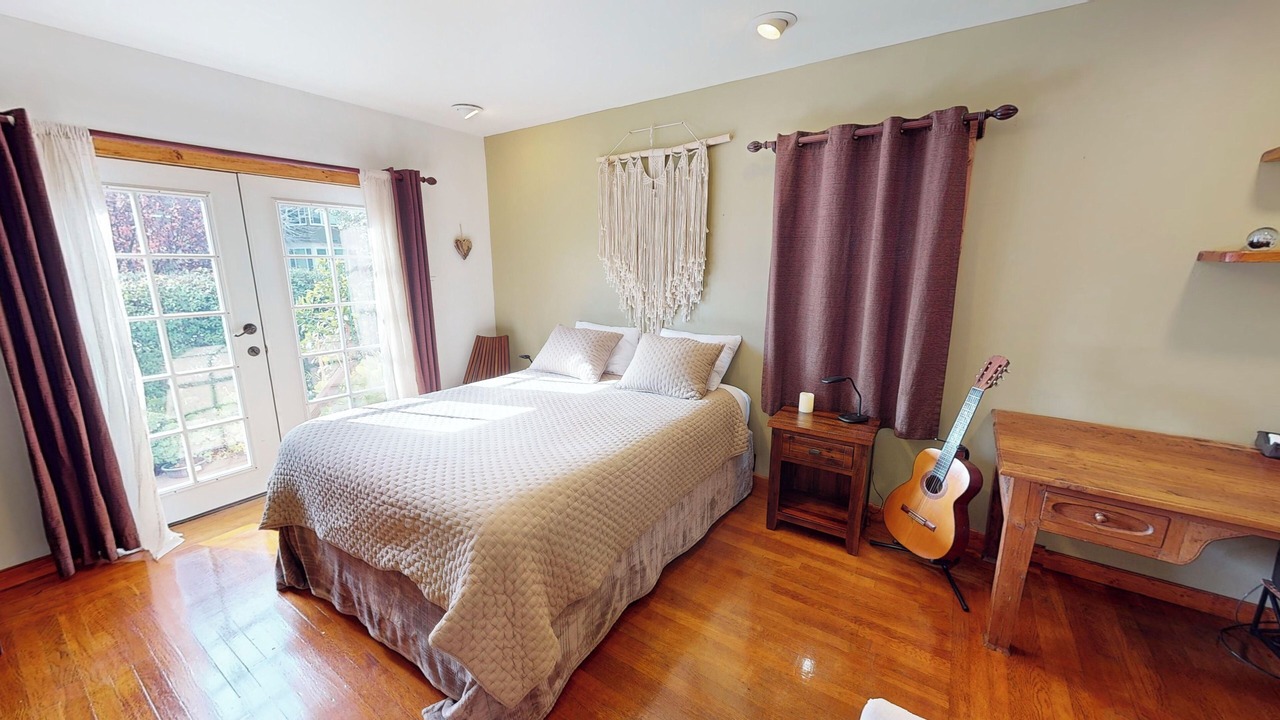 Photo of Bedroom in Seabright
