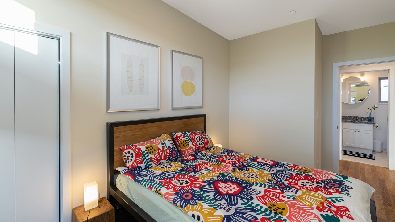 Photo of Bedroom in Circles