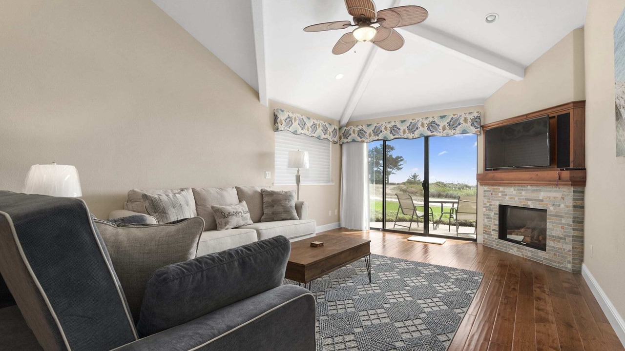 Photo of Livingroom in Rio del Mar