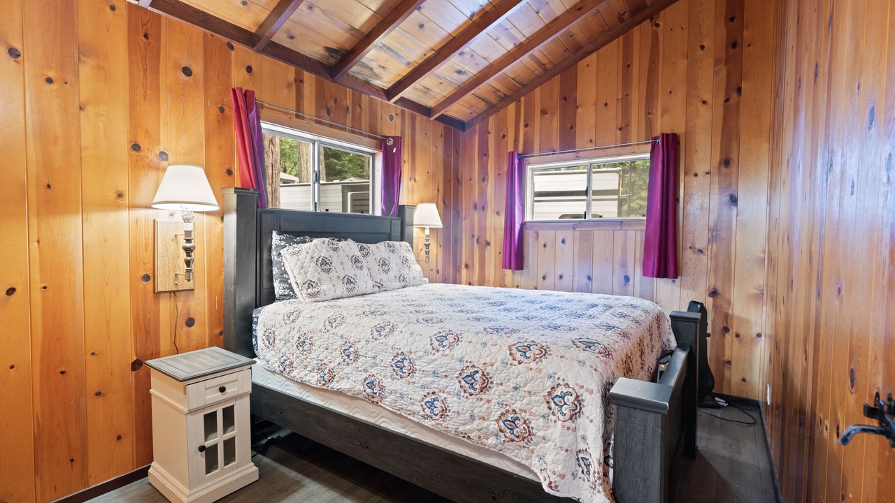 Photo of Bedroom in Boulder Creek