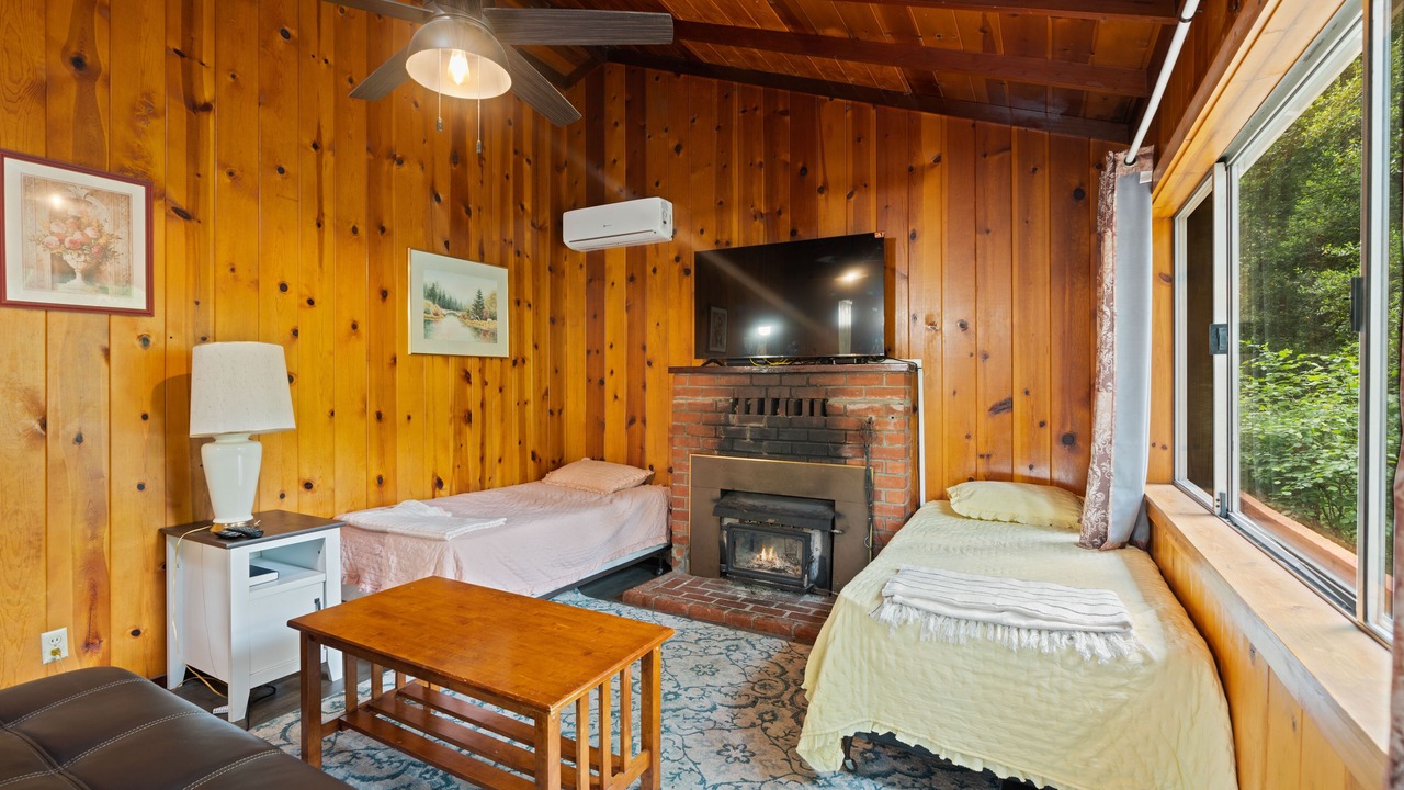 Photo of Bedroom in Boulder Creek