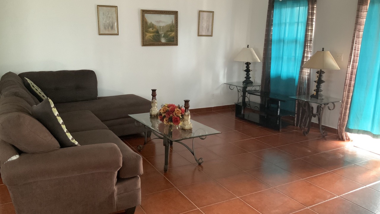 Photo of Livingroom in Cockburn Town