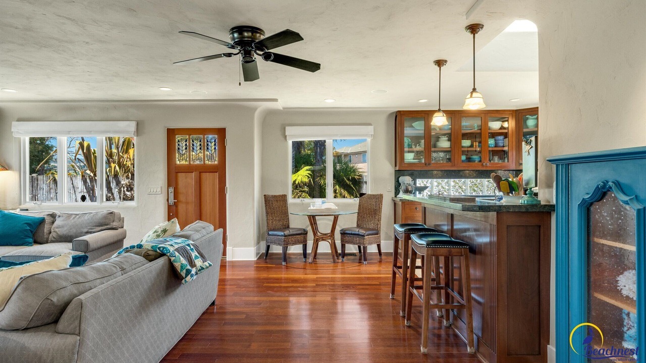 Photo of Livingroom in Westside Santa Cruz