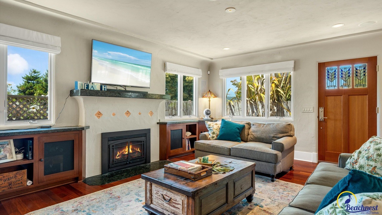 Photo of Livingroom in Westside Santa Cruz