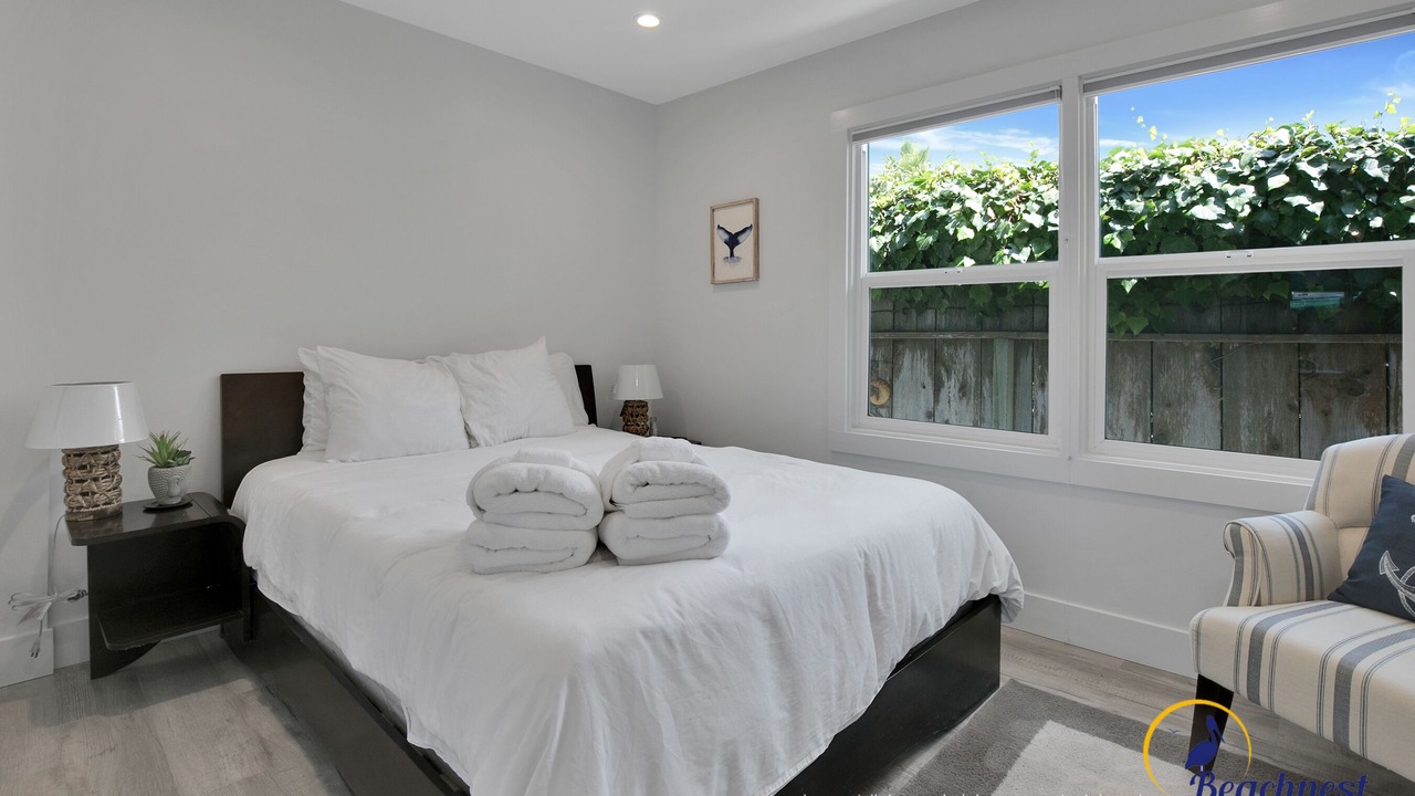 Photo of Bedroom in Opal Cliffs