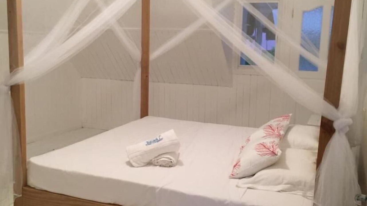 Photo of Bedroom in La Passe