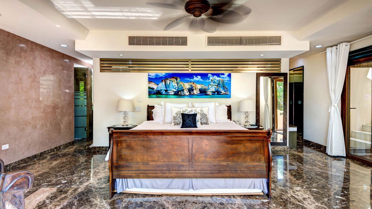 Photo of Bedroom in Playacar Beach
