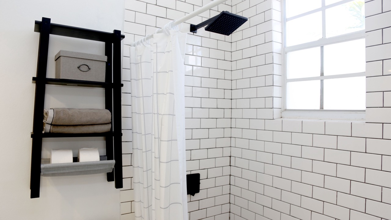 Photo of Bathroom in Cockburn Town