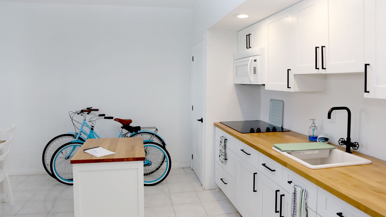 Photo of Kitchen in Cockburn Town